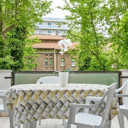 Marina Centro Bright Apartment With Terrace * Ρίμινι